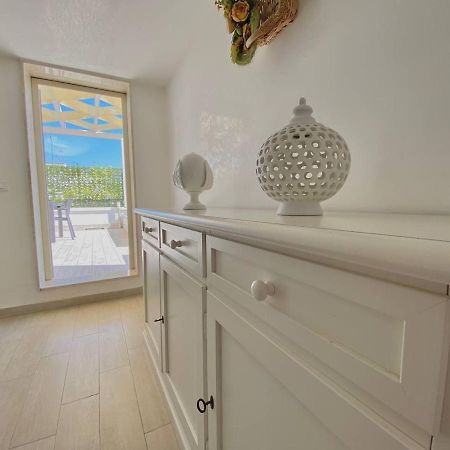 Viola Apartment Порто Чезарео Екстериор снимка