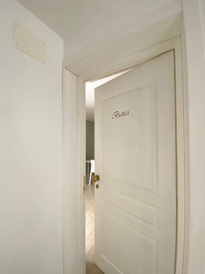Viola Apartment Порто Чезарео Екстериор снимка