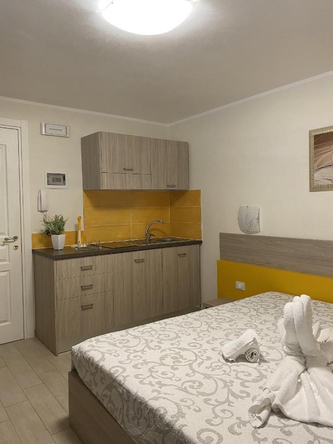 Viola Apartment Порто Чезарео Екстериор снимка